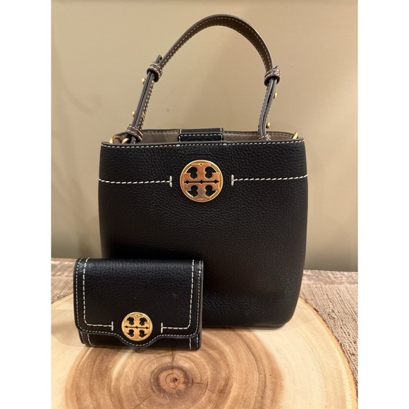 Tory Burch Handbags - Tory Burch Felix Bucket Bag Leather Black Crossbody Purse & Wallet Set New 698$